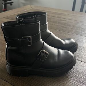 art class Black Kids Boots